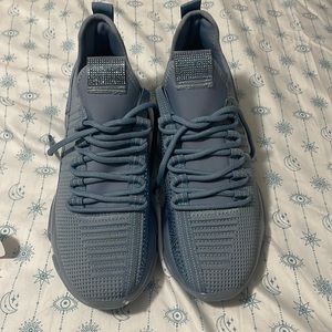 Steve Madden sneakers